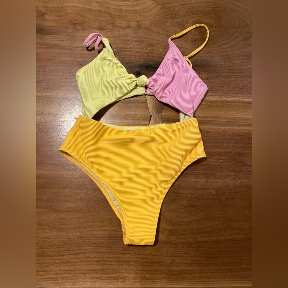 Billabong swimsuit